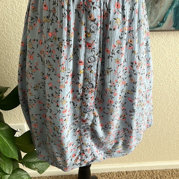 Sky and Sparrow dress
Excellent Condition - Picture 5 of 9
